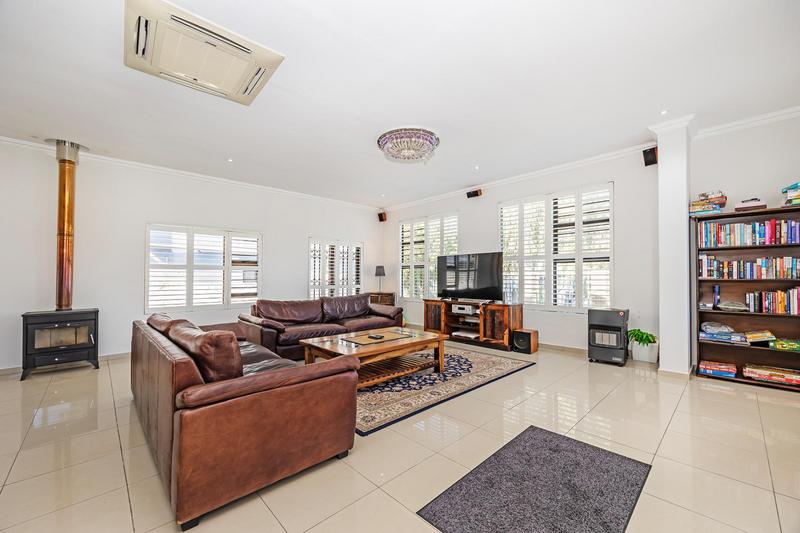 5 Bedroom Property for Sale in Bergsig Western Cape